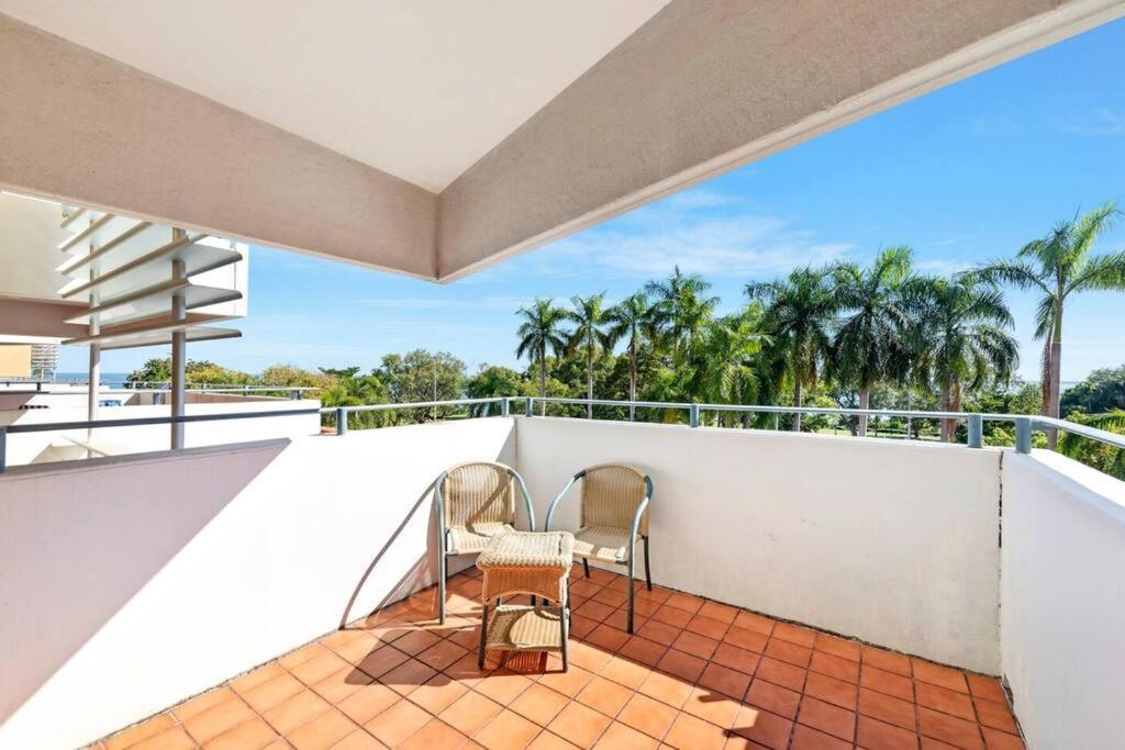 'Towering Palms' Resort-Style Apartment With A Separate Studio داروين المظهر الخارجي الصورة