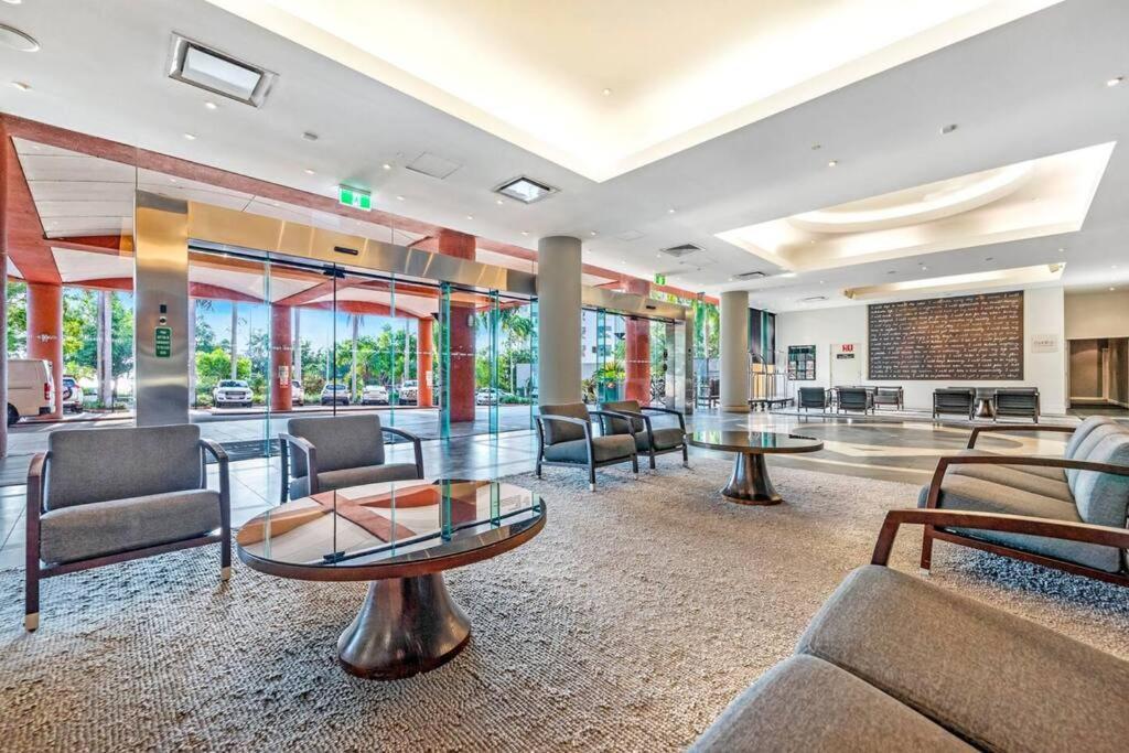 'Towering Palms' Resort-Style Apartment With A Separate Studio داروين المظهر الخارجي الصورة